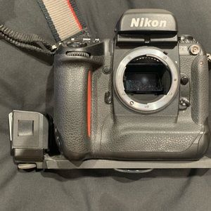 Nikon f5